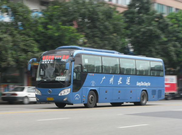 為什么廣州企業(yè)班車大量使用班車租賃？采購不是更自由嗎